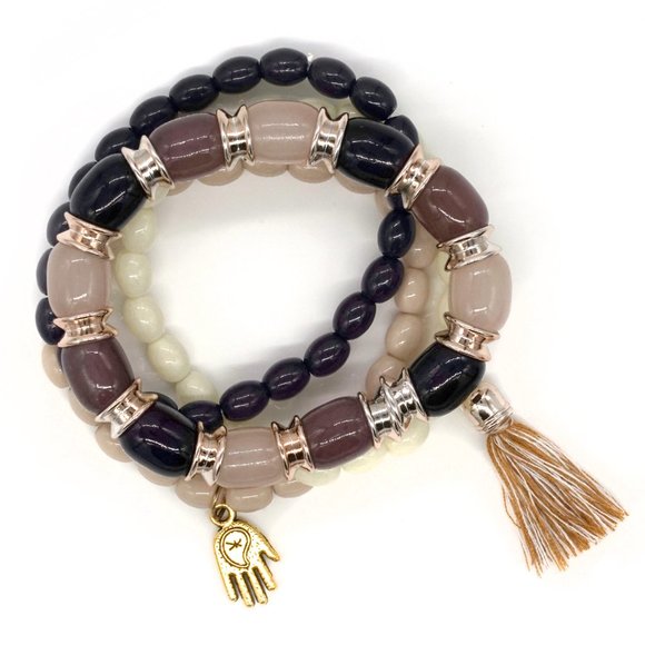 Bracelet with 4 strands and charm. OS - Picture 2 of 3